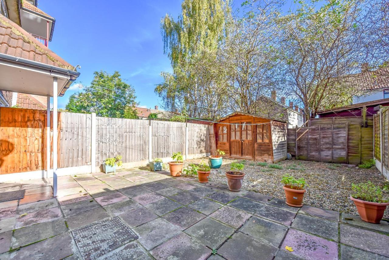 Stylish Excel 3 Bedroom Flat London Exterior foto